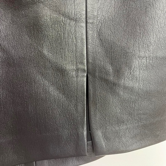 Wilfred Patio Mini Skirt with slit in Black - Picture 2 of 3